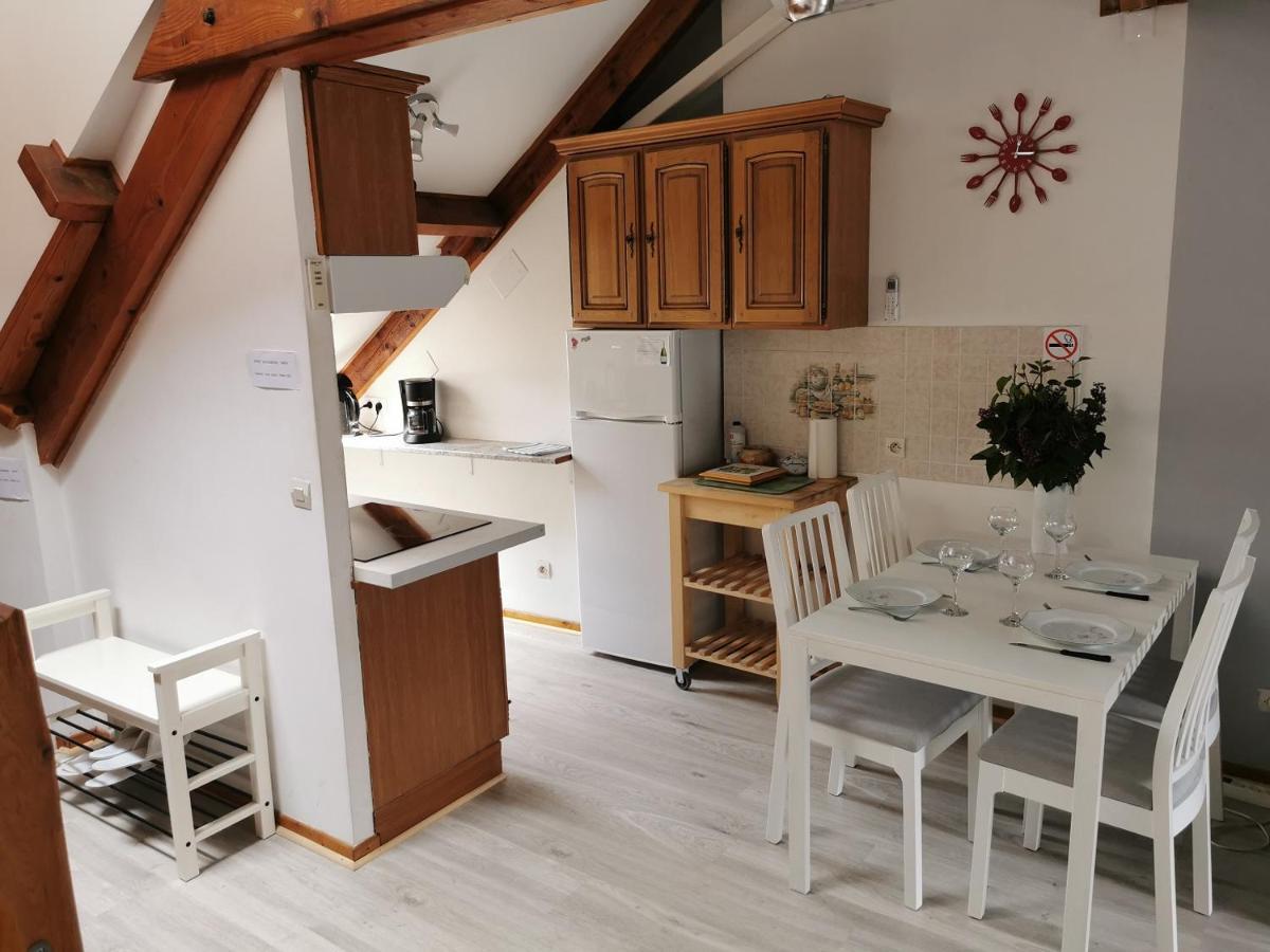 Elegance & Confort - Appart Pres Caves Au Coeur De แร็งส์ ภายนอก รูปภาพ