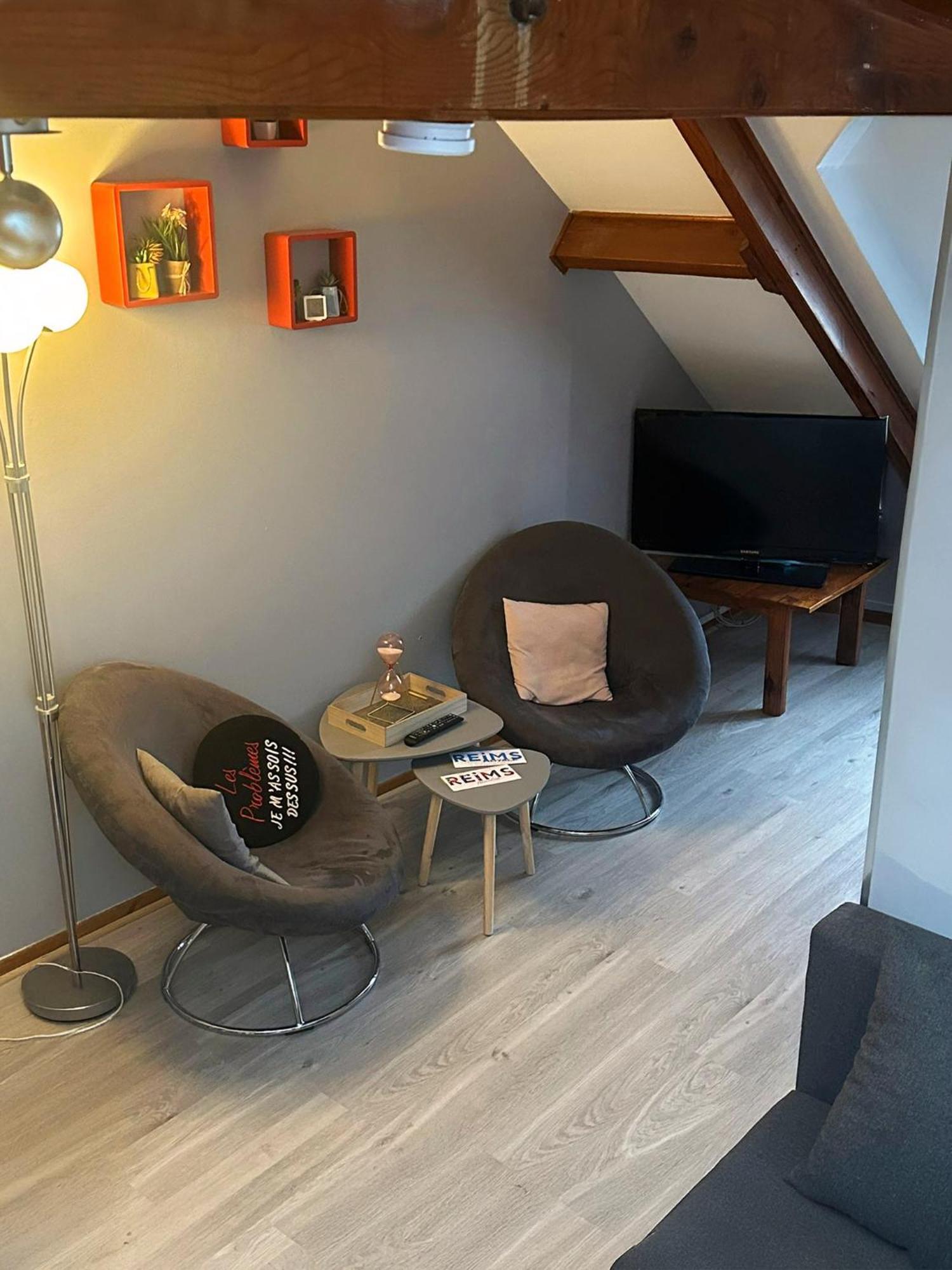 Elegance & Confort - Appart Pres Caves Au Coeur De แร็งส์ ภายนอก รูปภาพ